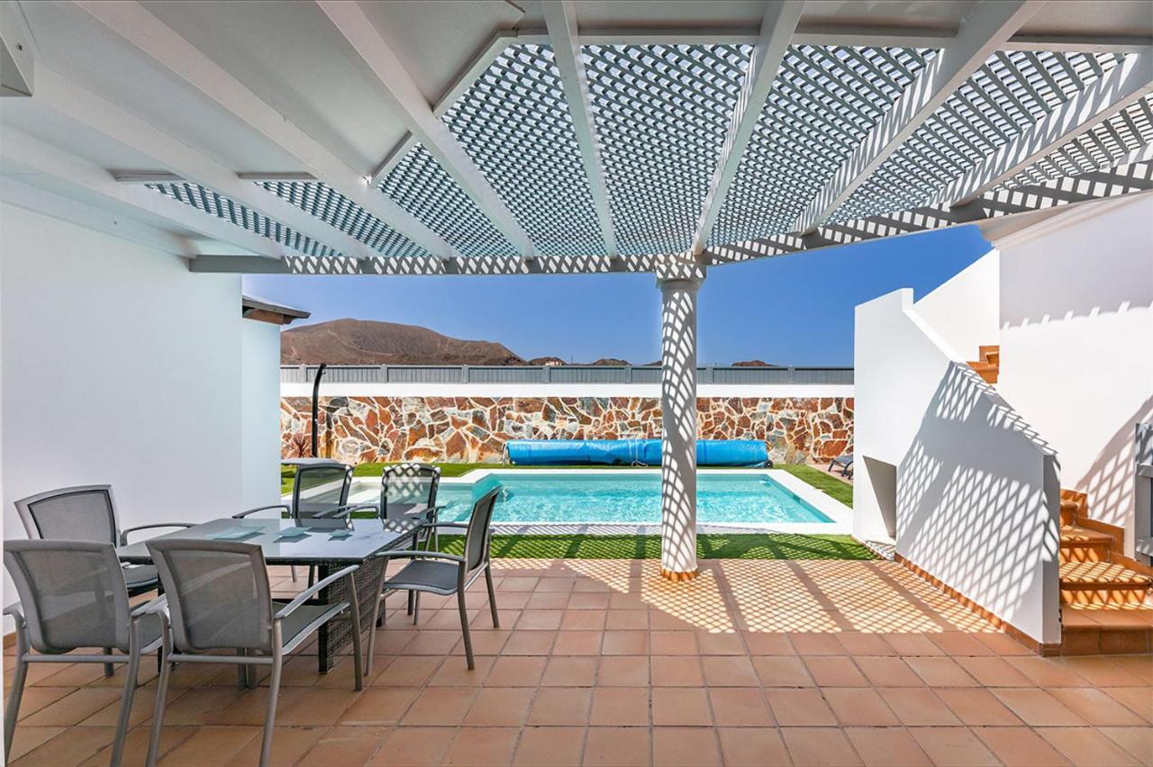 Villa Luxury Paula'S Dream Private Pool Corralejo By Holidays Home Exterior photo